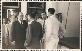 Edmundo Macedo Soares e Silva em visita ao Sanatório Azevedo Lima