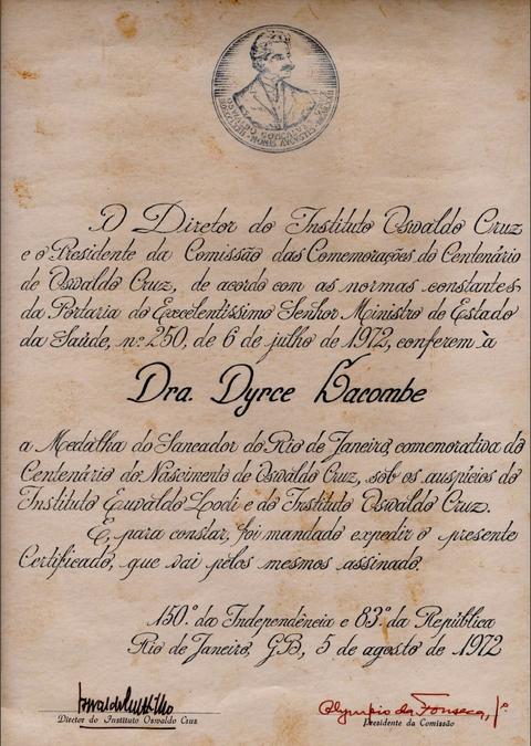 Certificado de conferência de medalha à Dyrce Lacombe