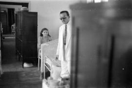 Pacientes no Sanatório Getúlio Vargas com Dr Milton Ribeiro Dantas