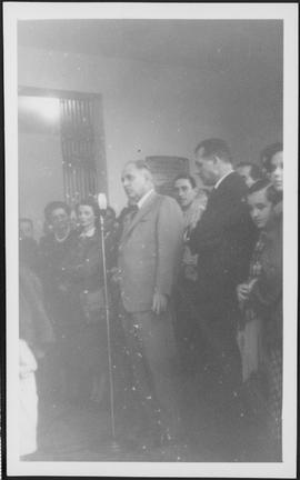 Carlos Lindemberg discursando durante a inauguração do Sanatório Getúlio Vargas