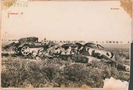 Tanque de guerra destruído na baía de Nápoles, durante a Segunda Guerra Mundial
