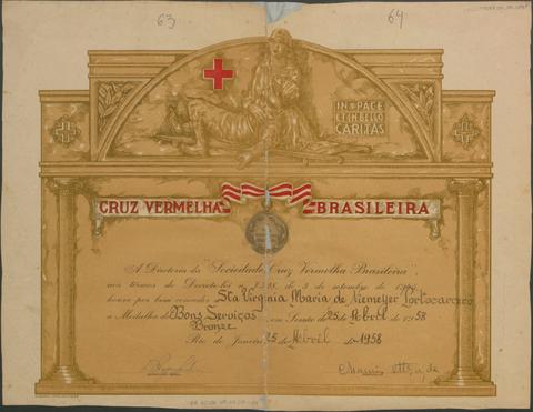 Certificado concedendo a Medalha de Bons Serviços à Virginia Portocarrero