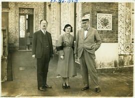 Adolpho Lutz no Pavilhão Mourisco com visitantes