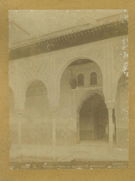 Entrada do Salão dos Embajadores. Palácio Mouro de Alhambra, Granada