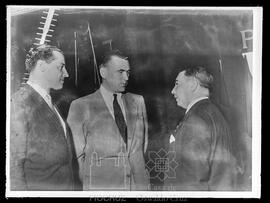 Médicos do Instituto Oswaldo Cruz em exposição não identificada