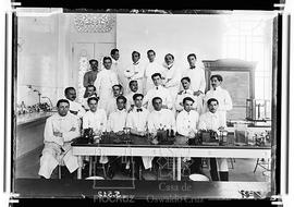 Alunos do curso do Instituto Oswaldo Cruz. Curso de 1913