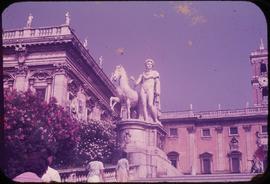 Estátua de Castor e Polux na Piazza del Campidoglio