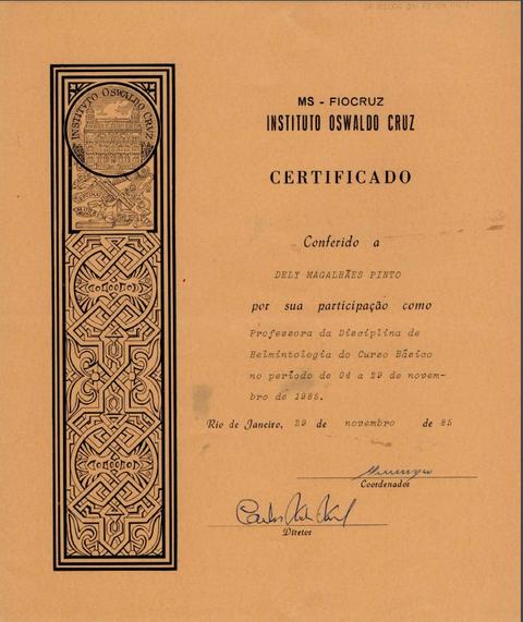 Certificado de atuação como professora na disciplina de Helmintologia no ano de 1985