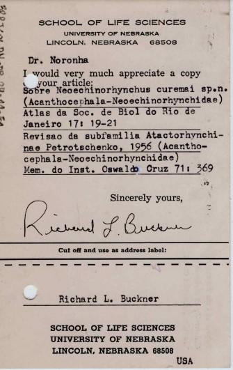 Correspondência escrita por  Richard D. Buckner solicitando envio de artigo à Dely Noronha