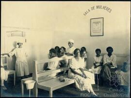Sala de mulheres no dispensário Eduardo Rabello