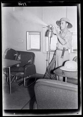 Fumigação no interior do avião