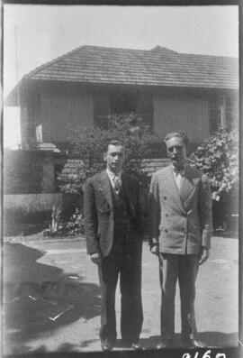 Dr. João Machado e Dr. Souza Lima no Centro de saúde - Uberaba (MG)