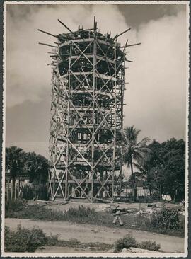 Construção da caixa d'água do Conjunto Sanatorial Santa Terezinha