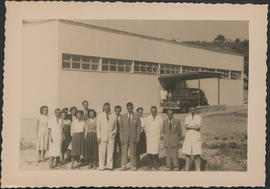 Raphael de Paula Souza e outros durante a inauguração do Dispensário do Barreto