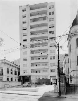 Fachada do edifício multifamiliar Visconde do Uruguai