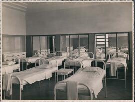 Leitos do pavilhão infantil do Conjunto Sanatorial Santa Terezinha